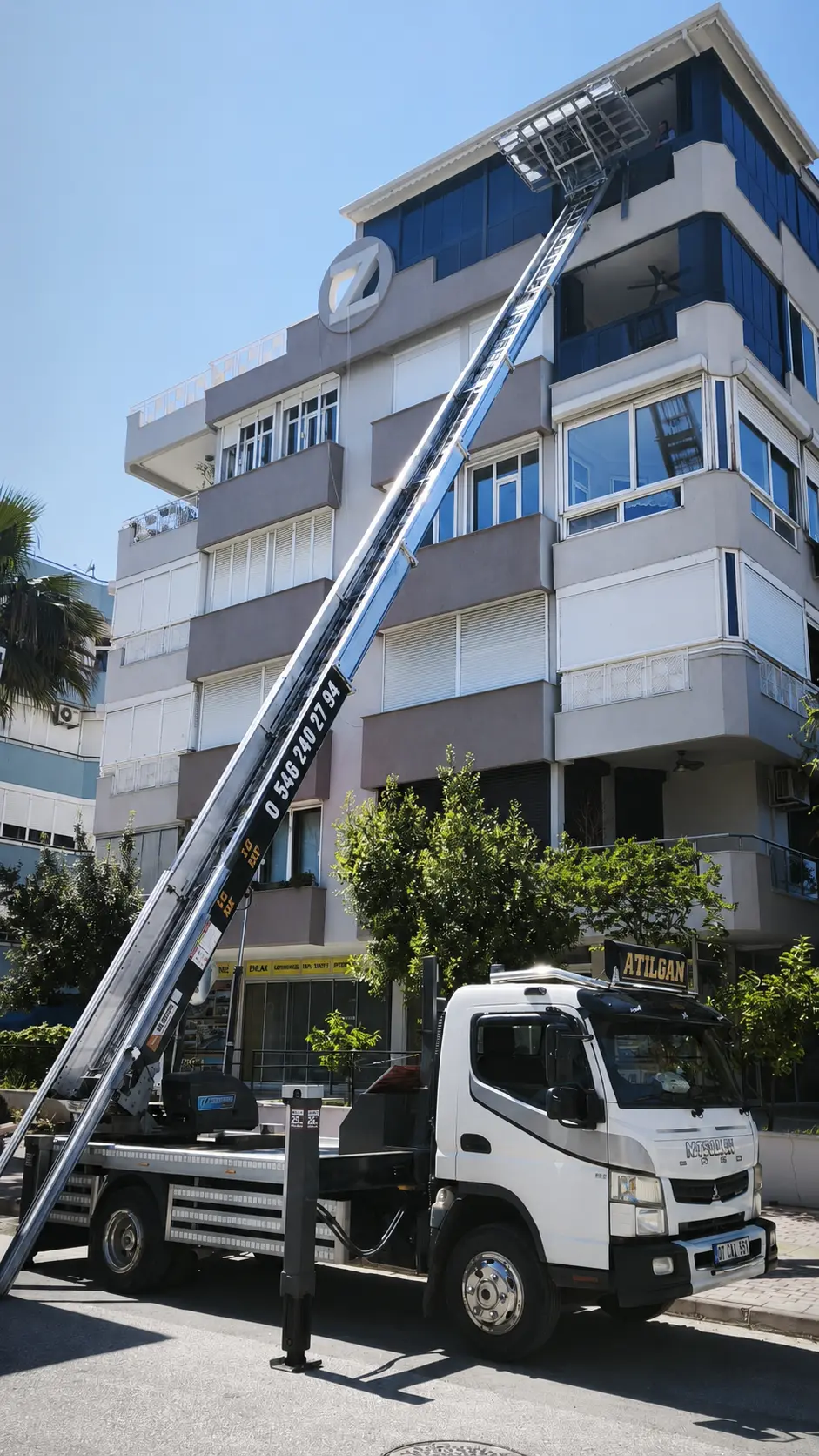 Ofis ve iş yeri taşıma asansörü
